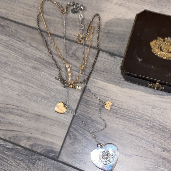 Juicy Couture Necklace and box born in the glamorous USA - Picture 6 of 11